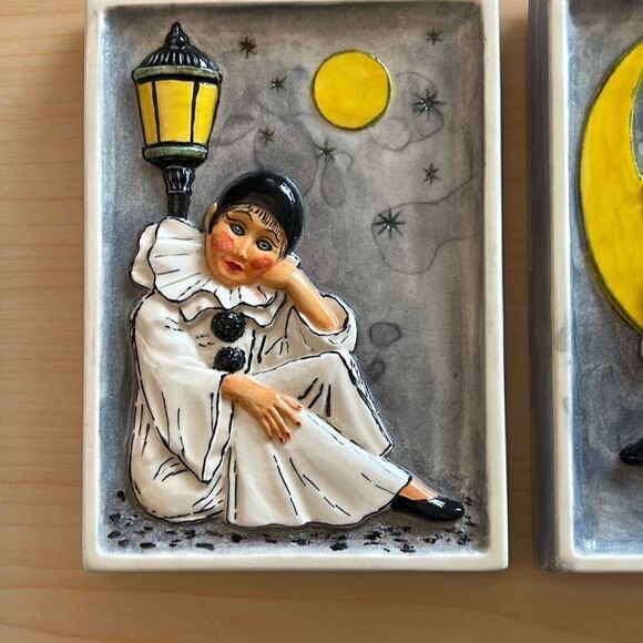 Sad Pierrot Plaster Relief Wall Decor Vintage Hand Painted - Picture 3 of 7